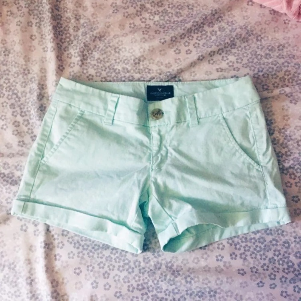 American eagle sea foam green shorts